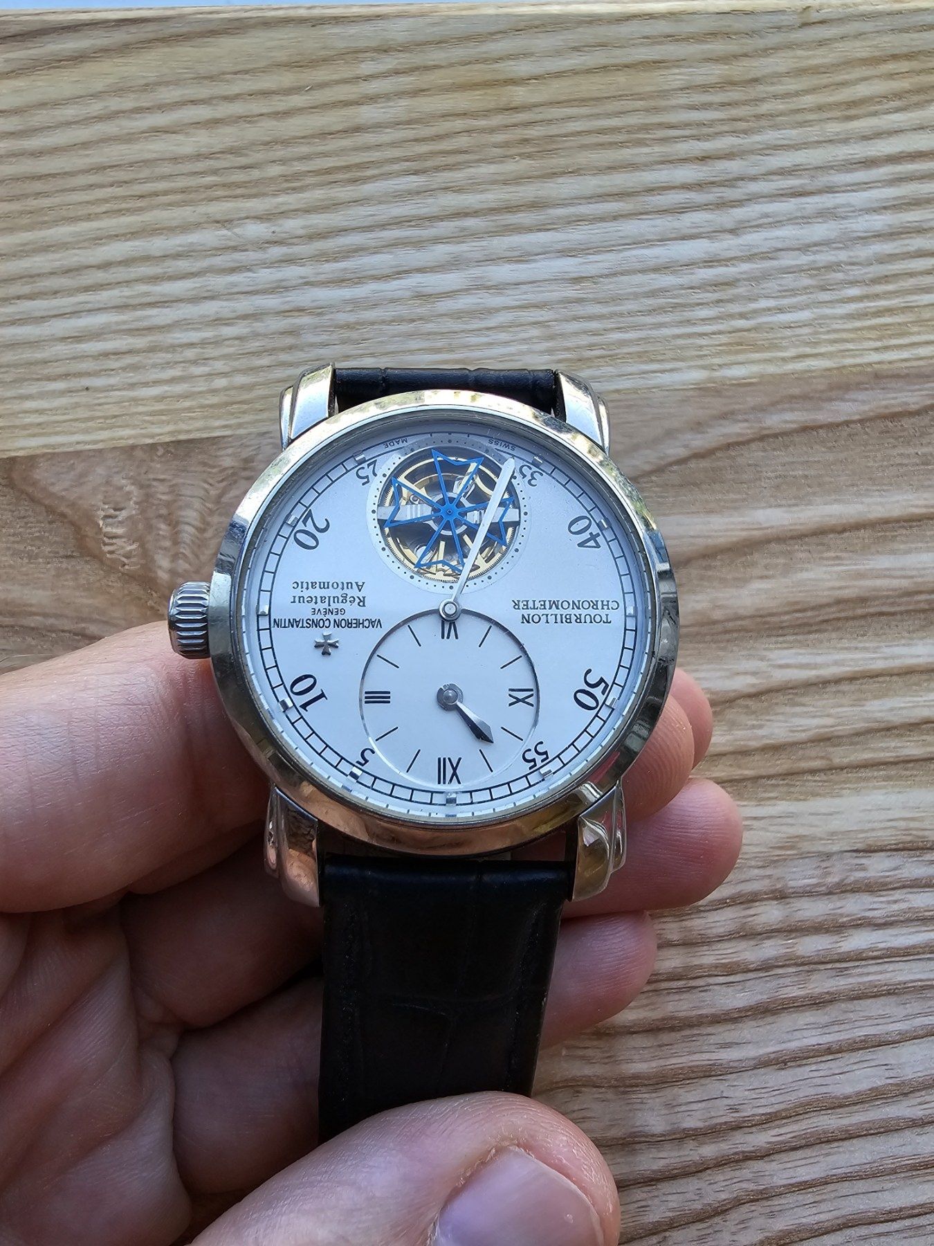 Часы мужские Vacheron Constantine срочно