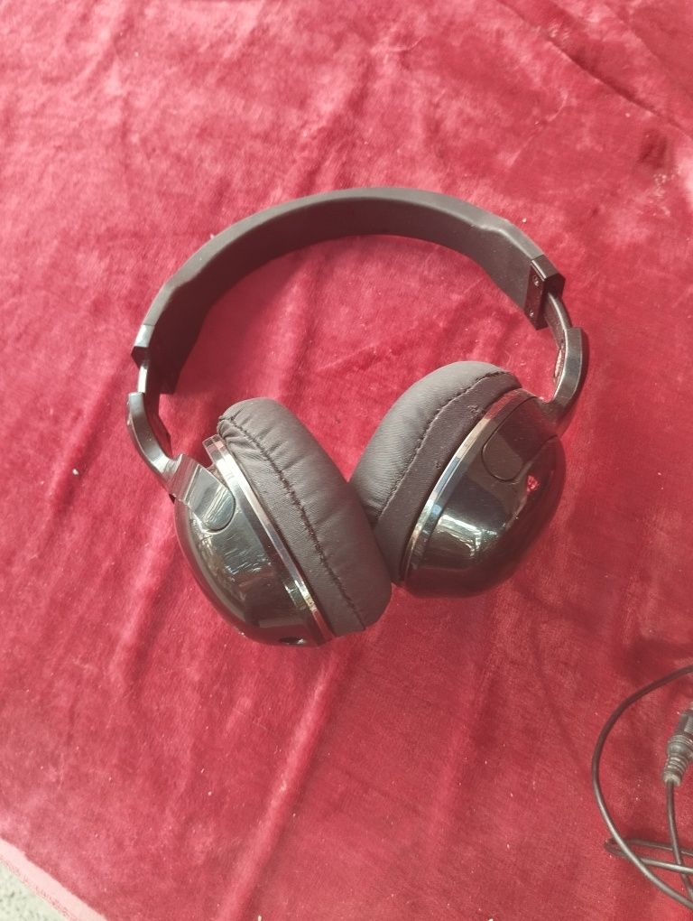 Калібровочні наушники BOSE