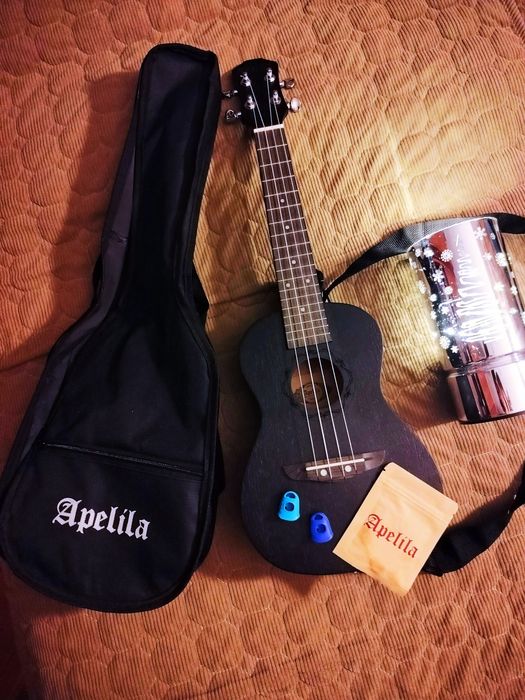 Укулеле чорна Apelila концерт