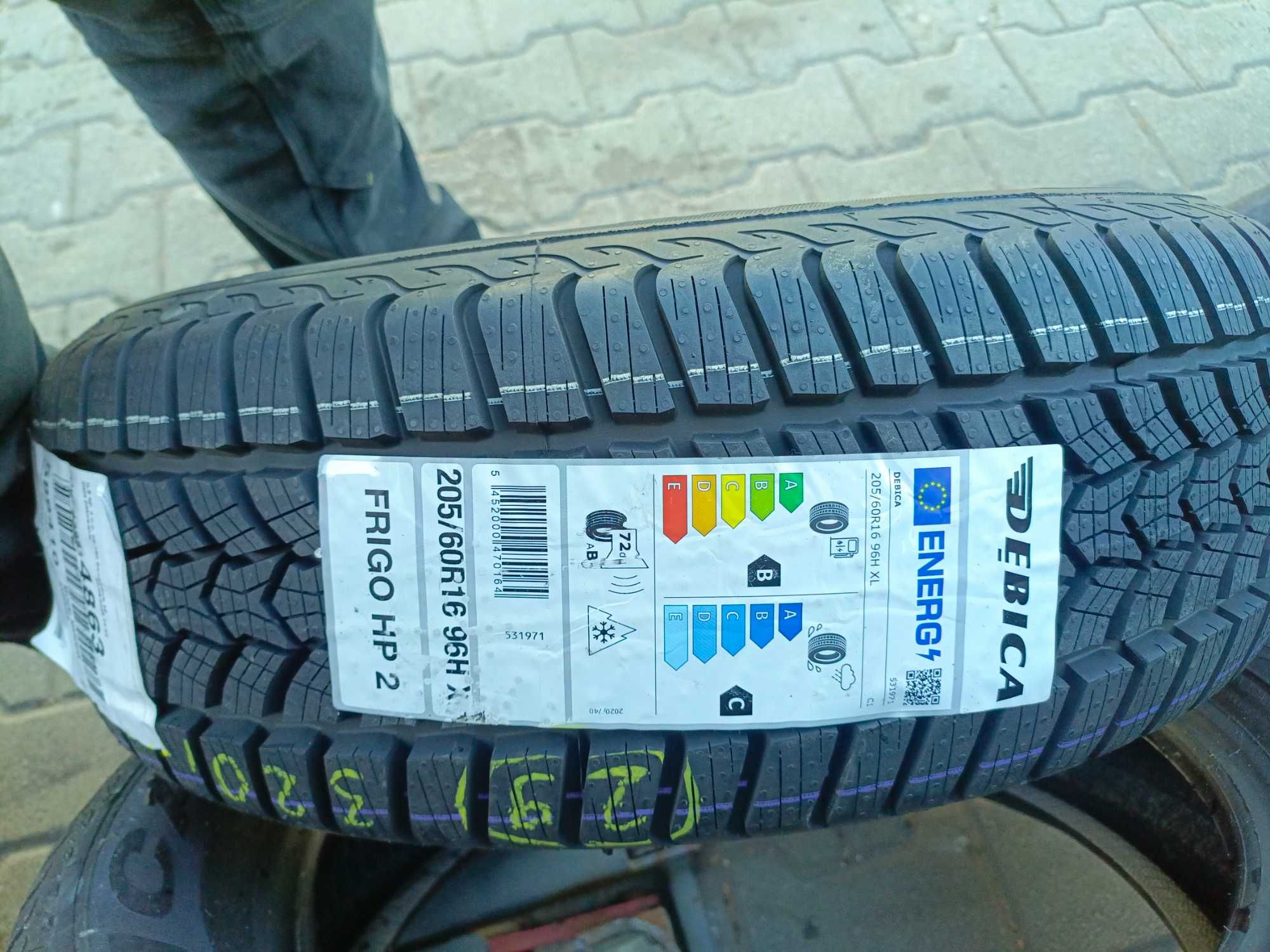 Nowe opony zimowe 205/60/16 Dębica 2024/25r