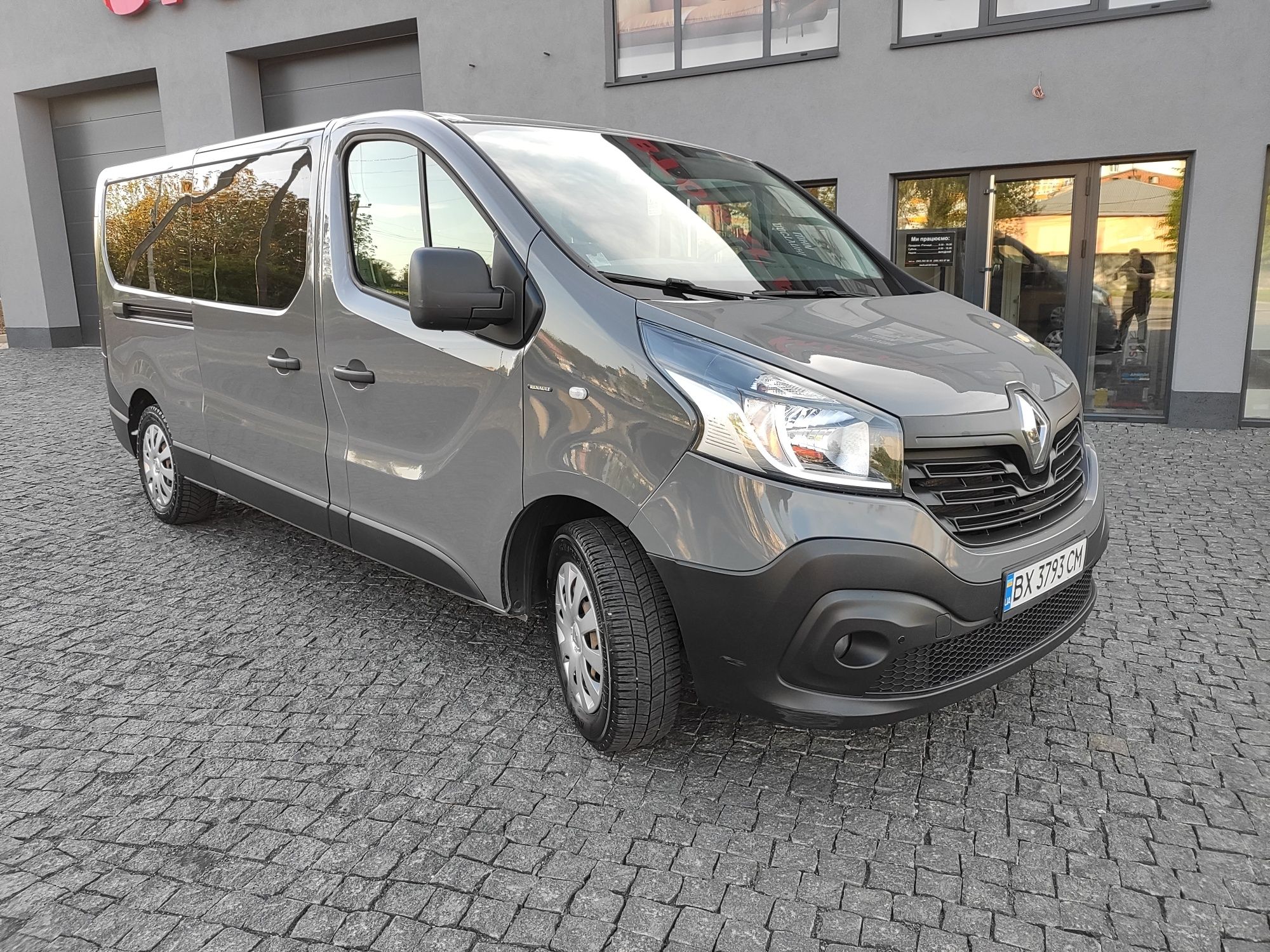 Продам Renault Trafic 2015