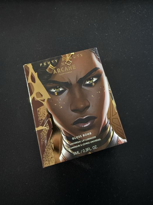 Gloss Bomb Universal Lip Luminizer: Arcane Collection (Risky Rulin)