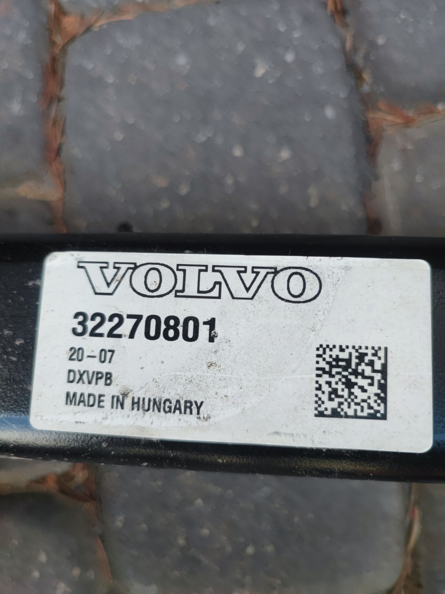 Hak holowniczy Volvo XC 40 oryginał