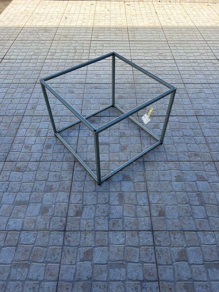 Mesa centro em ferro + tampo em vidro