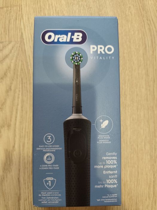Електрична зубна щітка Oral-B Vitality Pro Protect X Clean Чорна