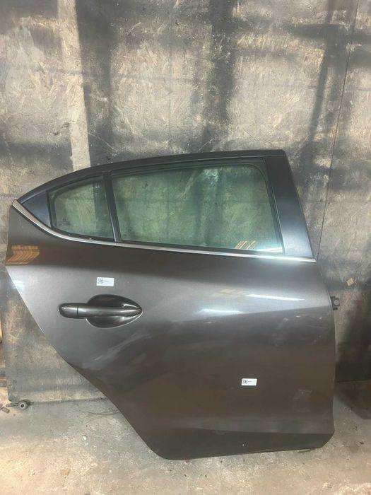 Mazda 3 Sedan BP Drzwi prawe tył