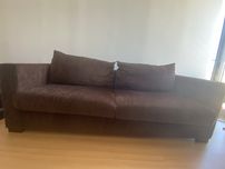 Sofa castanho escuro