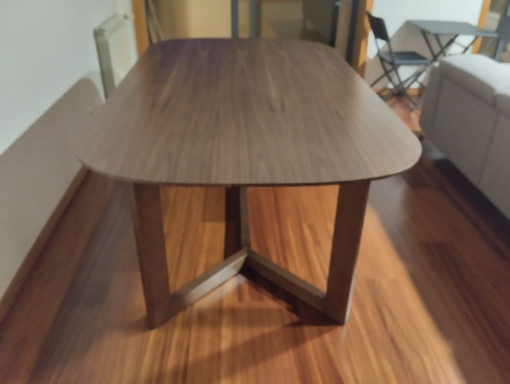 Mesa de jantar Nova