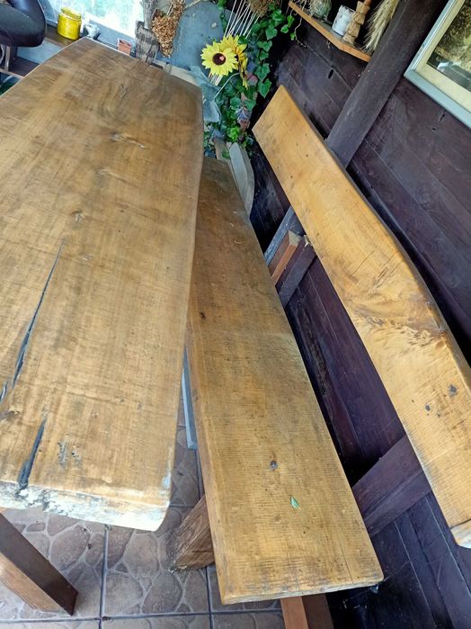 Stół ogrodowy drewniane belki z ławką