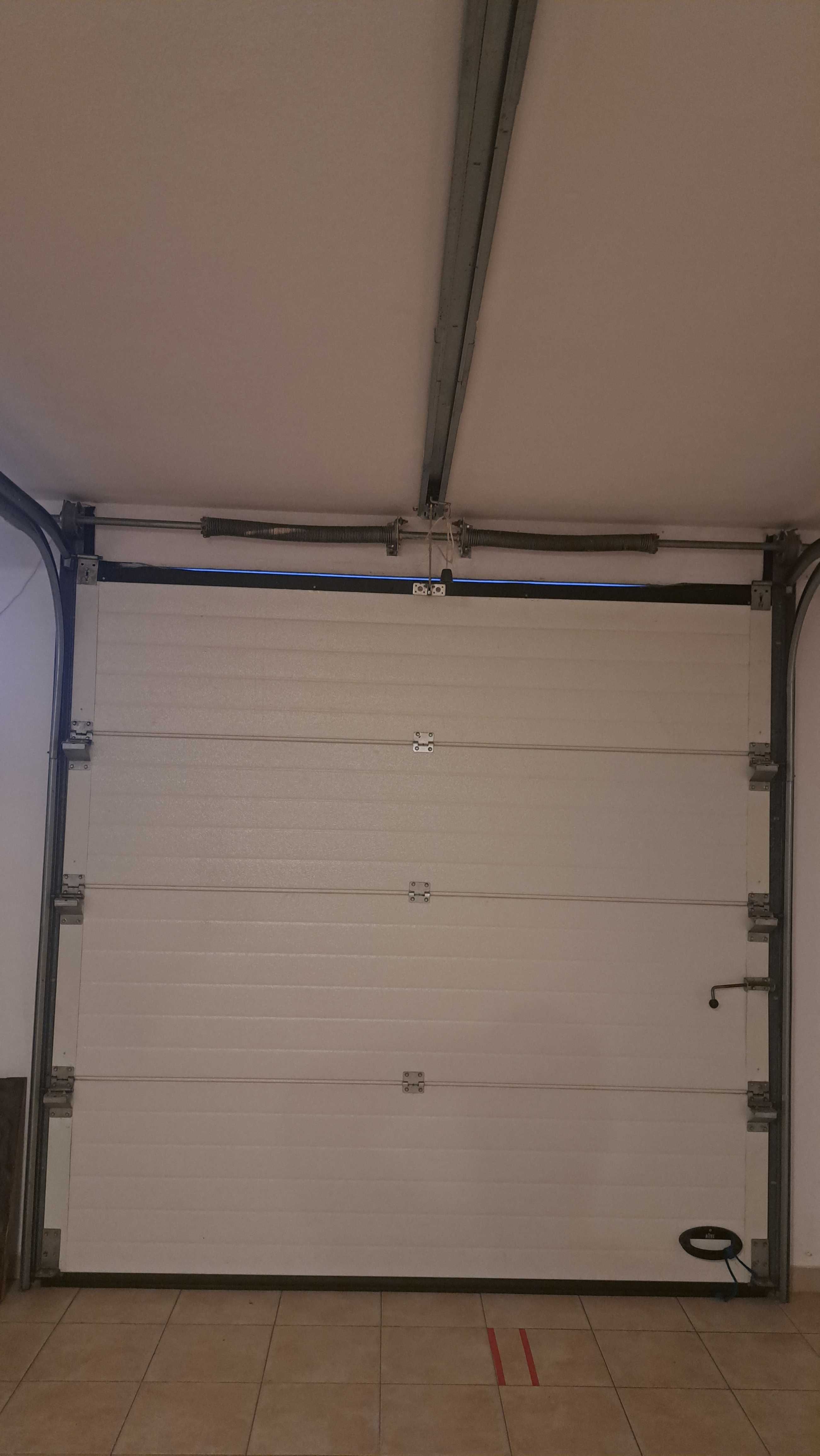 Portão de garagem automático DITEC ótimo estado