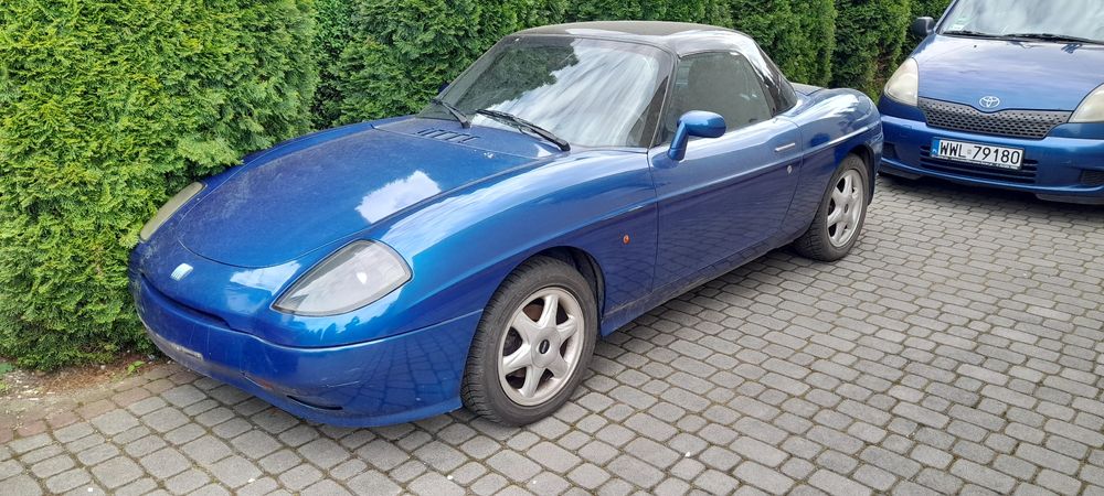 Sprzedam dwa auta fiat barchetta