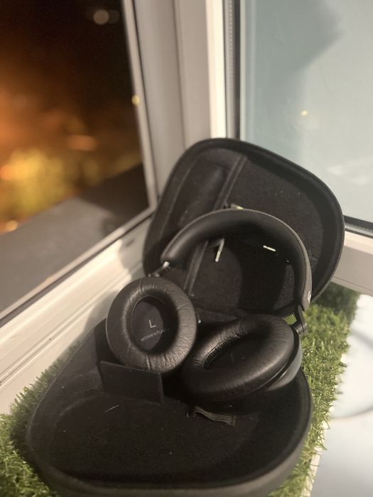 Sennheiser momentum 4