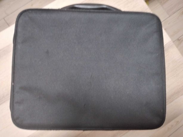 torba na laptop czarna