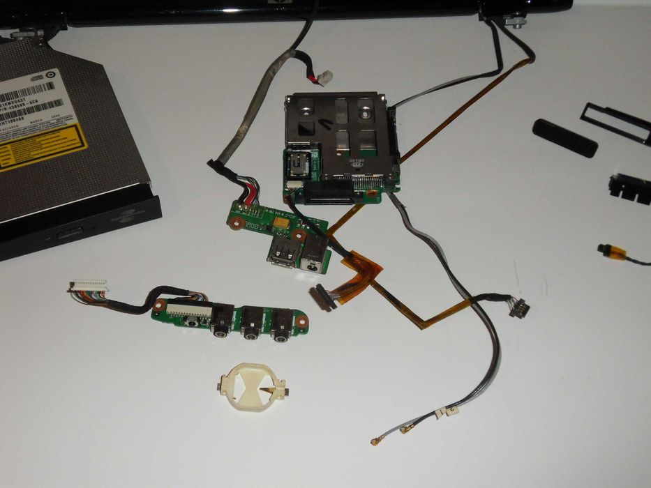 laptop HP dv6700- zasilacz ,lcd, ram, nowy dysk i  bateria --NA Części