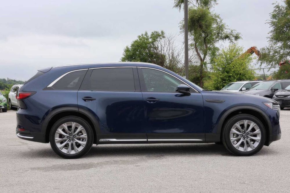 Mazda CX-90      2024
