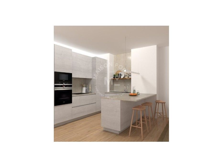 Apartamento T0 com Terraço em Condomínio com Piscina e Jardim em Cu...