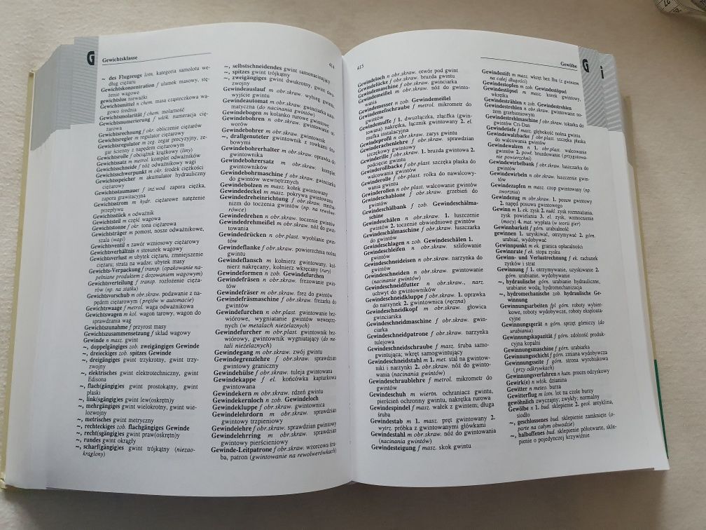Słownik naukowo-techniczny WNT niemiecko-polski 1354 stron
