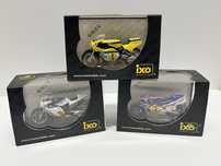 Conjunto de 3 Miniaturas Ixo 1/24 Motos Campeãs do Mubndo