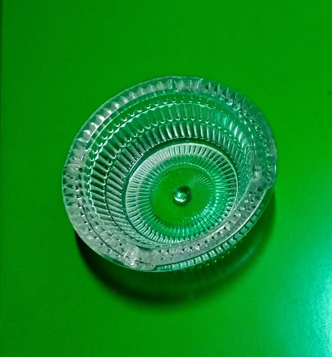 Szklana popielniczka, PRL