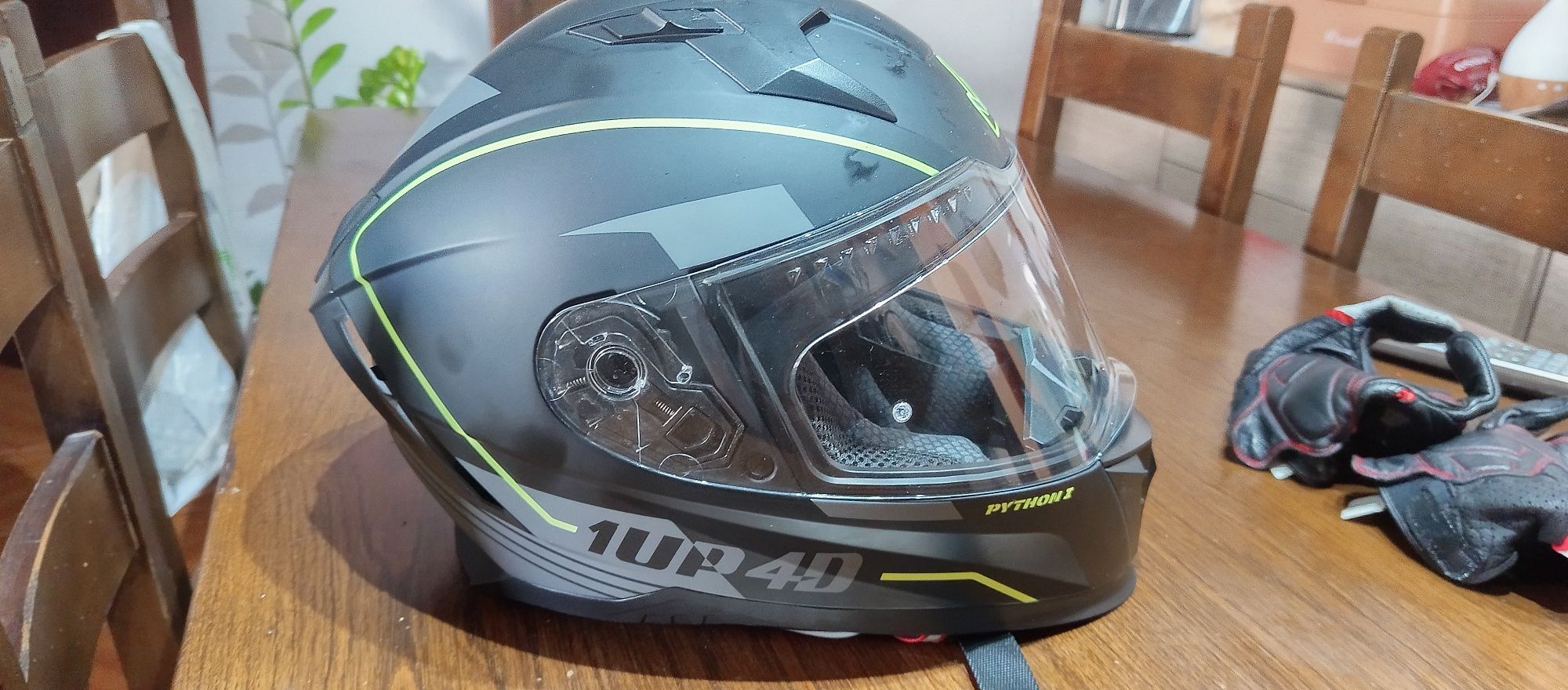 Capacete 1UP 4D Python X Tamanho M