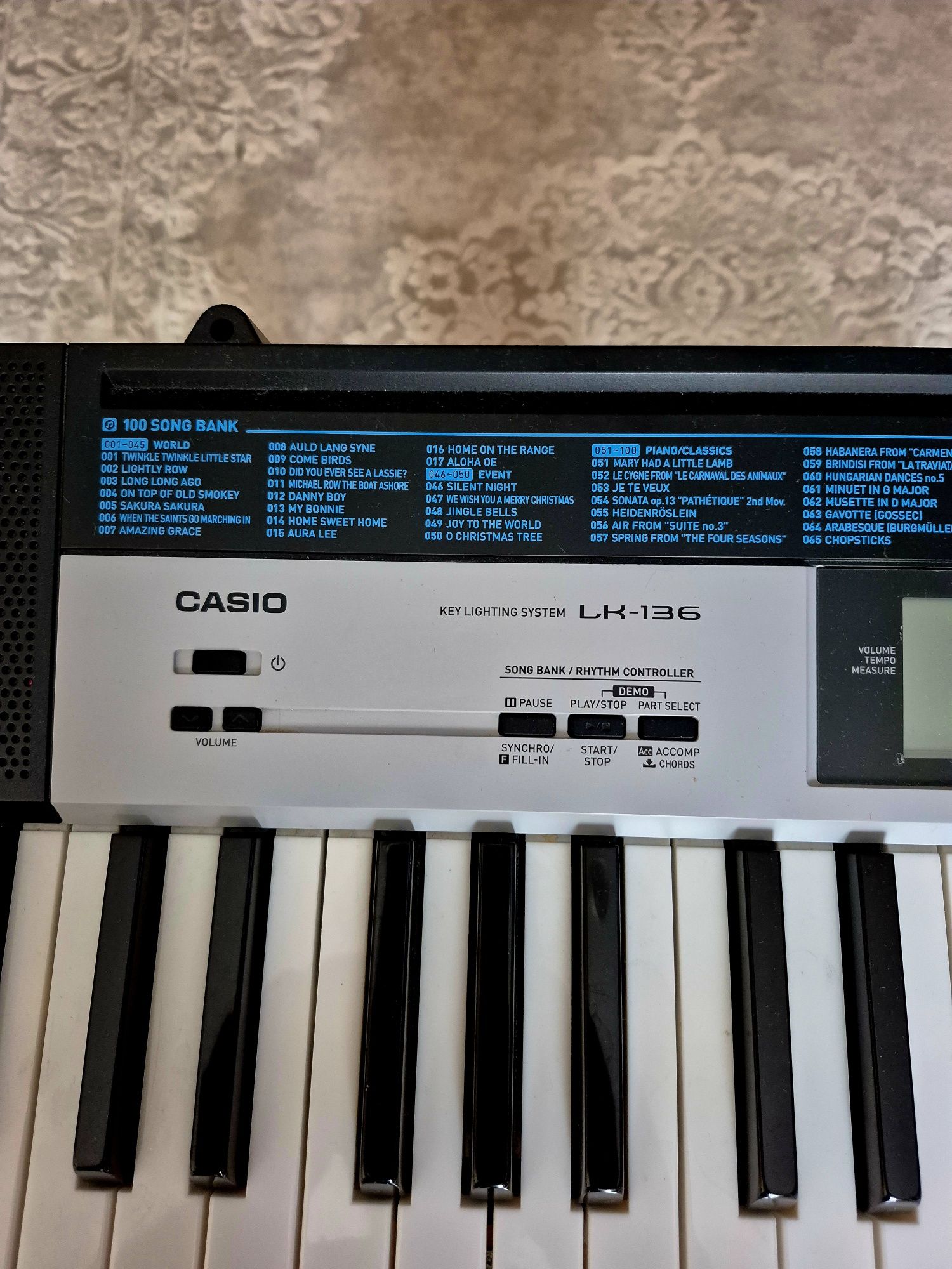 CASIO LK-136  сентизатор
