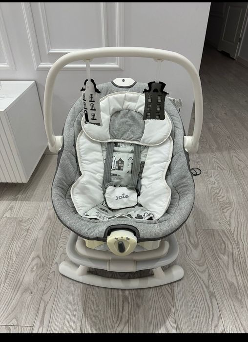 Huśtawka i Bujaczek elektryczny  dla niemowląt JOIE SANSA 2 W 1