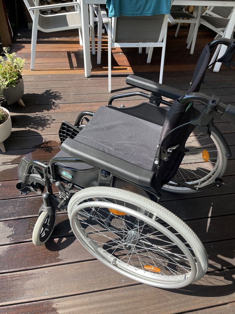 Rehafund Active RF3 lekki wózek inwalidzki 45cm aluminiowy