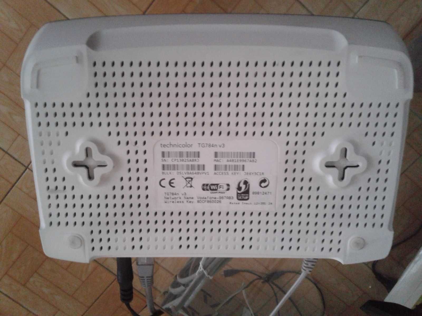 Router Technicolor TG784n V3, como NOVO!