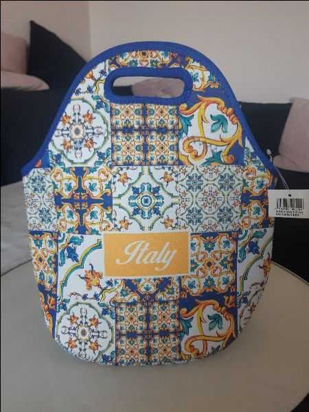 NOWA włoska torebka , nieduża , może służyć jako kosmetyczka