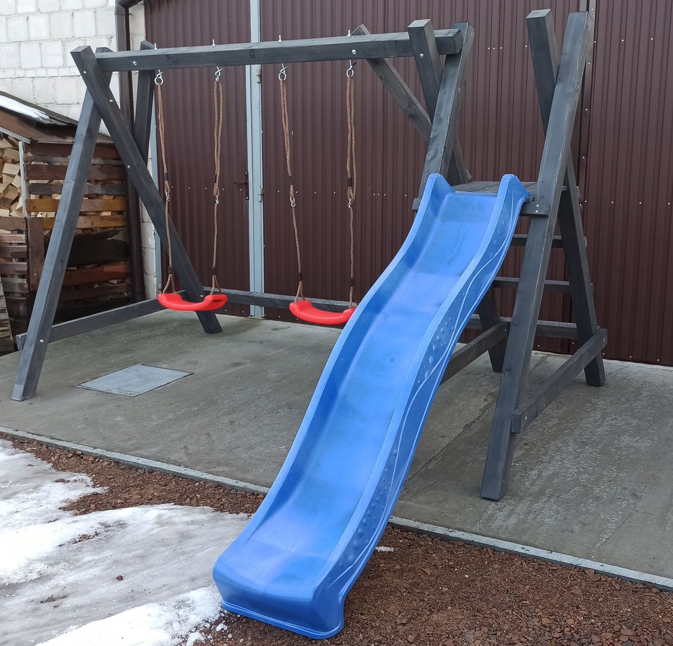 Plac zabaw huśtawka dla dzieci 10x10 Producent