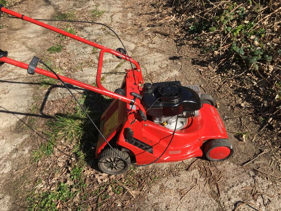 Kosiarka z napedem ALKO MASTER- zapala i po pewnym czasie gasnie