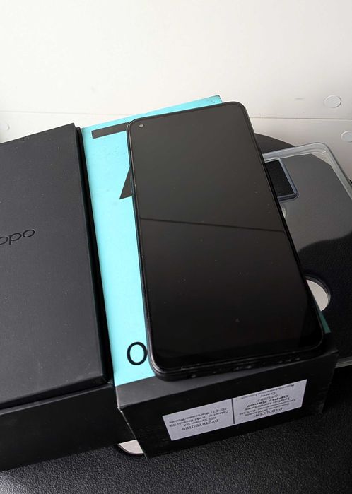 OPPO Reno 7 128GB 8GB smartfon + etui