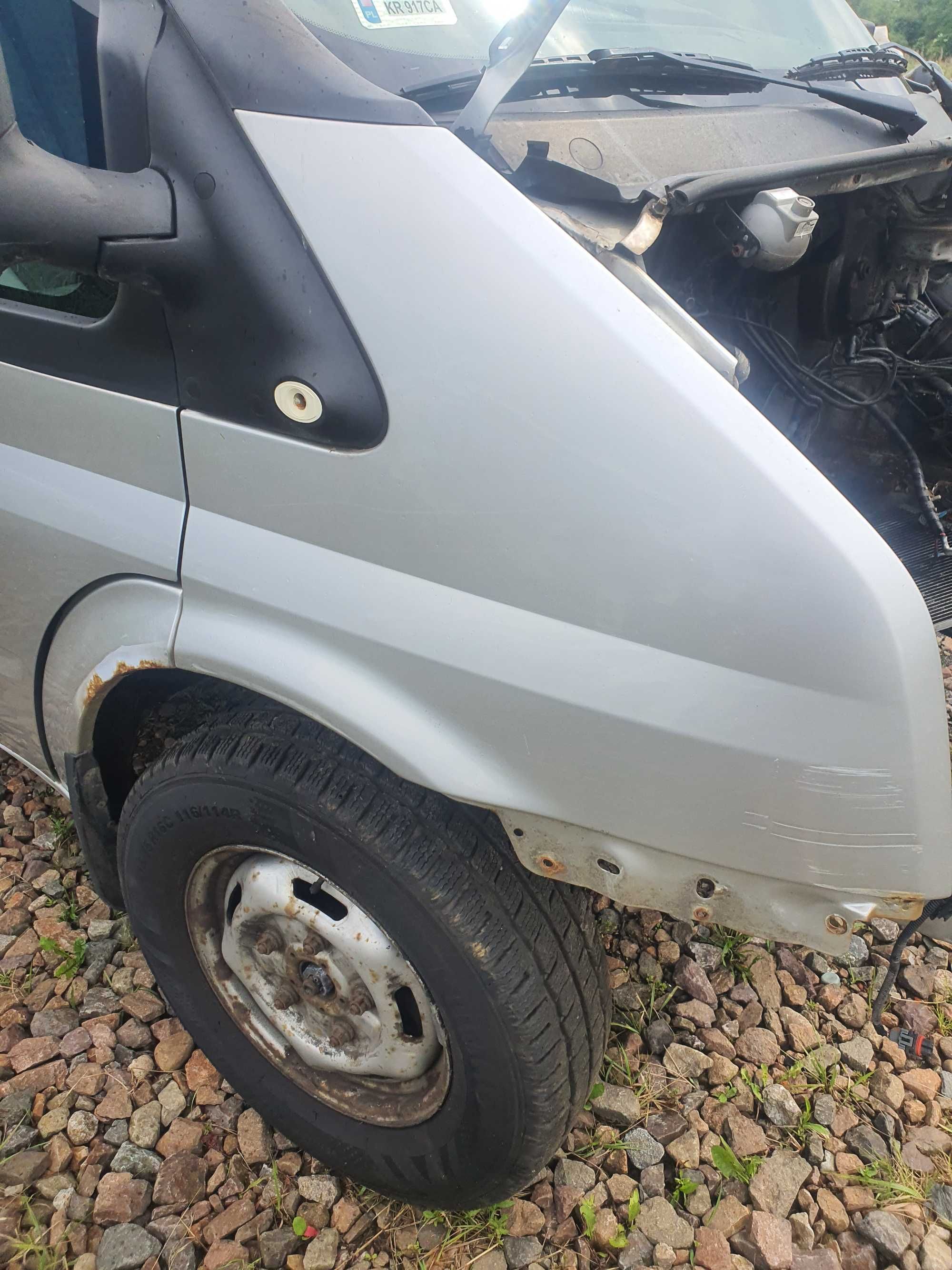 Błotnik prawy Ford Transit Mk7 AA