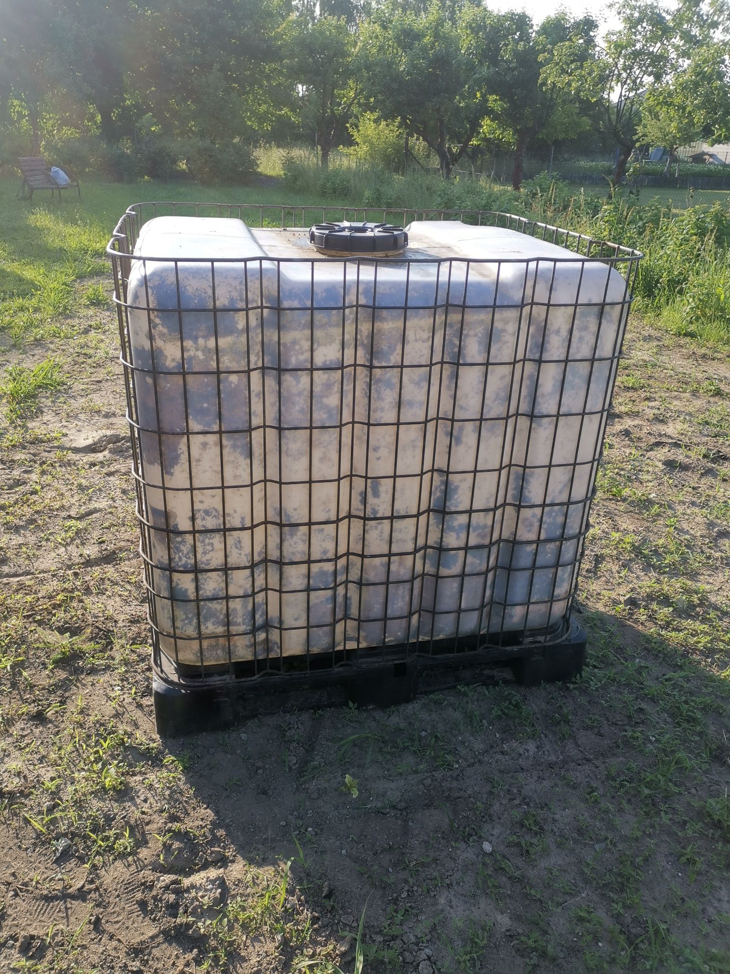 Mauzer 1000l na wodę deszczówkę transport