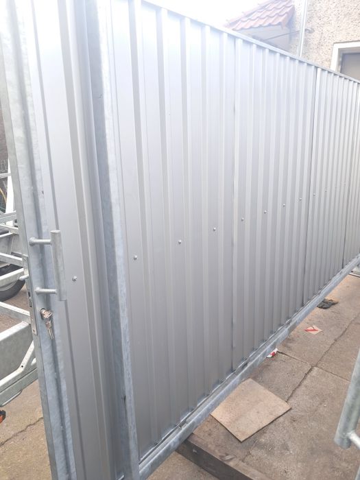 Brama  przesuwna z blachą 6 metrów