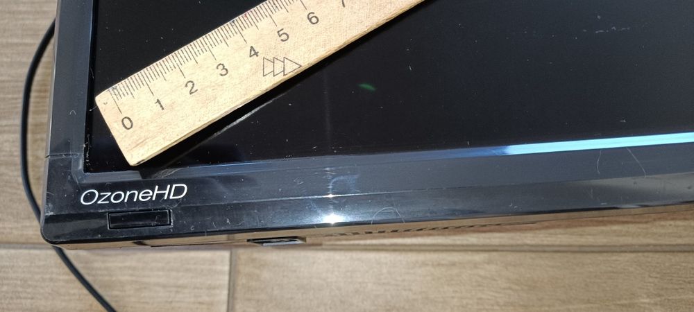 Телевізор  OzoneHD 24 HQ92T2