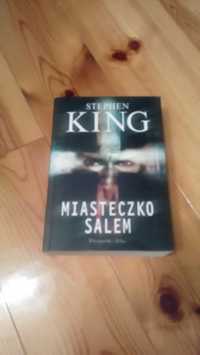 Spethen King: Miasteczko Salem