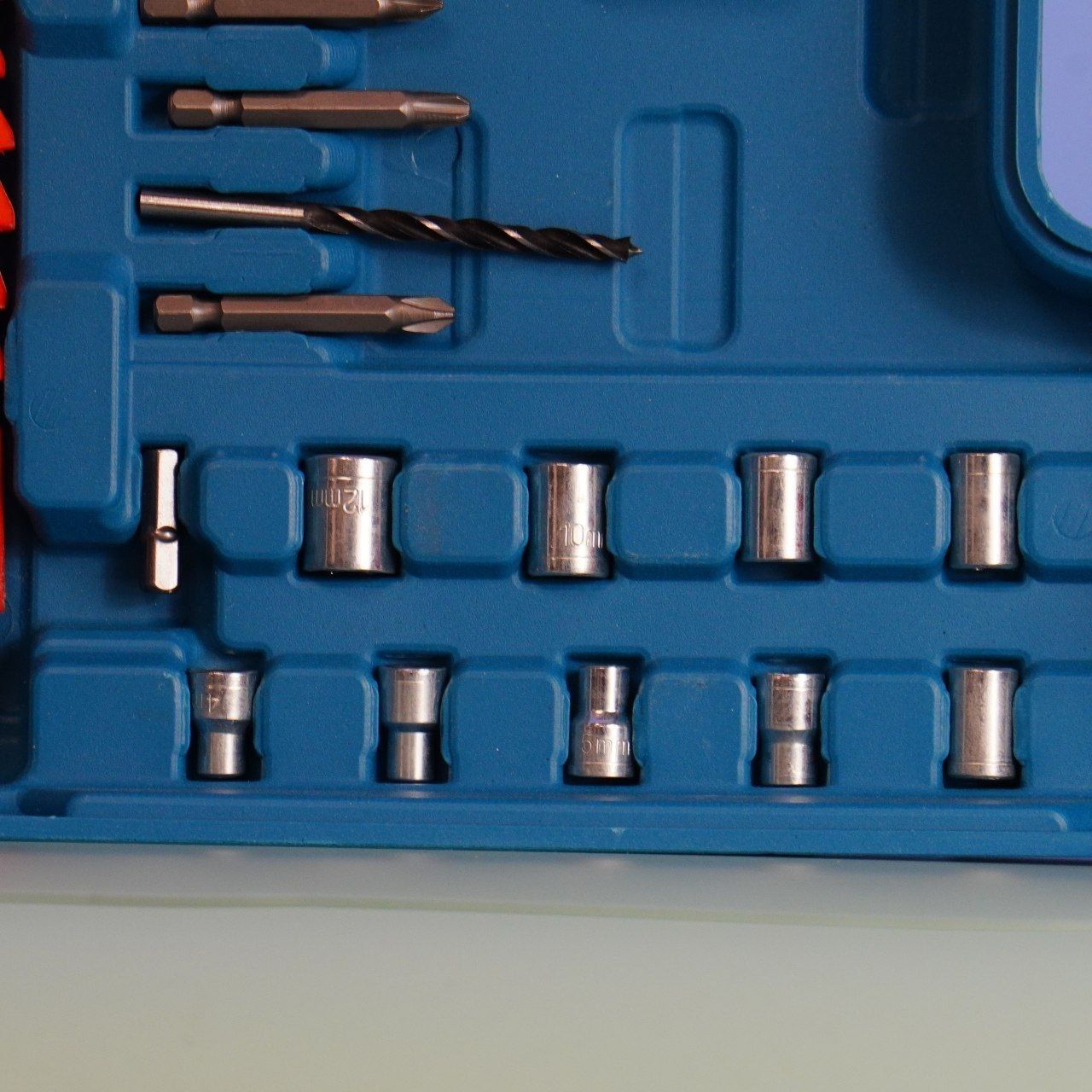 Дрель-Шуруповерт с набором бит и сверл Screwdriver Set 24В с насадками