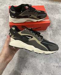 Кросівки Nike Air Huarache Runner чоловіче взуття