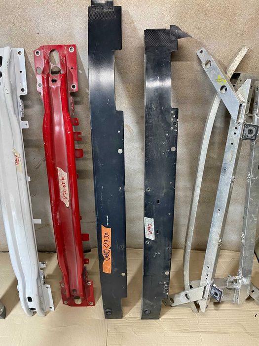 Volvo xc60  S60 V60 усилитель бампера перед  Підсилювач бампера  VOLVO