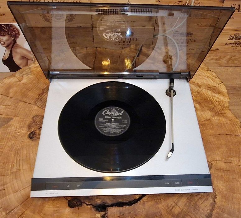 Bang Olufsen BEOGRAM 2402 gramofon automat 1981