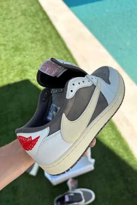 Jordan1RetroLowOGSP Travis Scott Reverse Mocha Rozmiar R.43