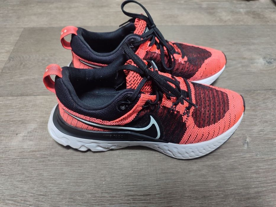 Nike React Infinity Run Flyknit 2