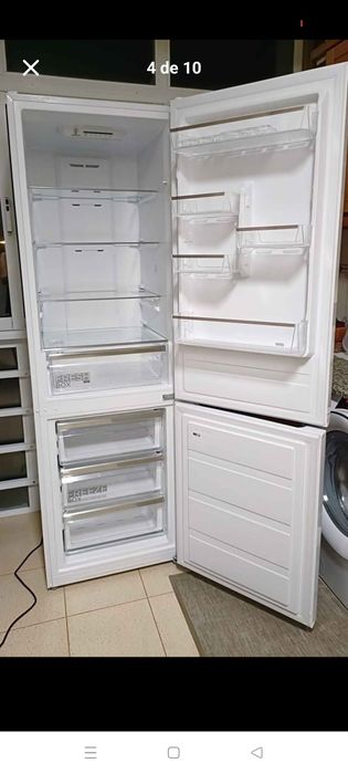 Frigorífico Combinado Midea com garantia até 2027