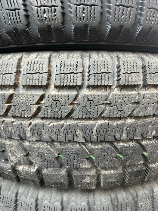 Toyo observe gsi5 235/60/18