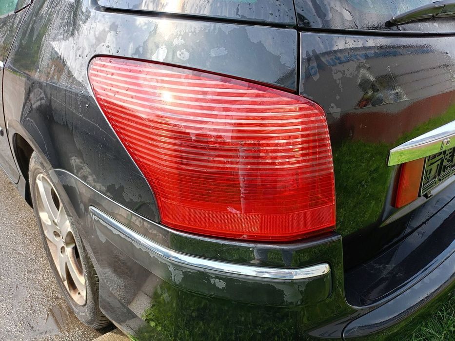 Lampa tył lewa Peugeot 407sw