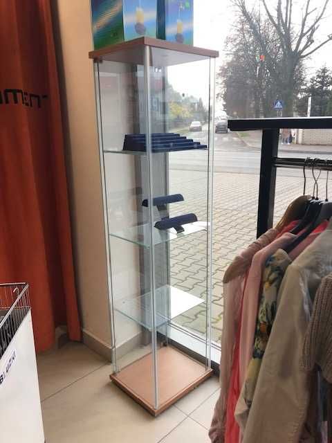 witryna gablota szklana