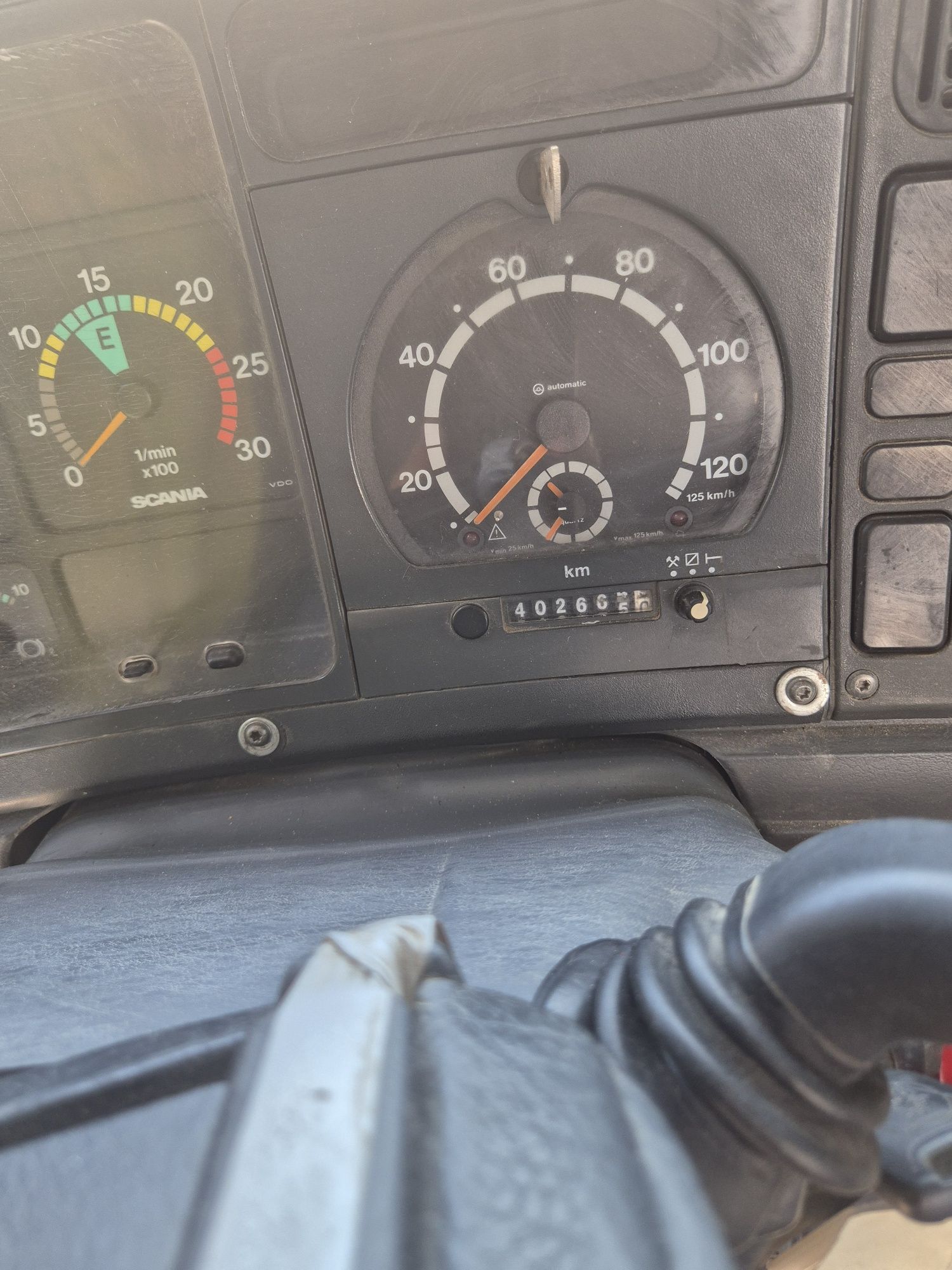 Betonomieszarka Scania 124C 360 8x4 10m3 Stetter, 2001r manual, resory