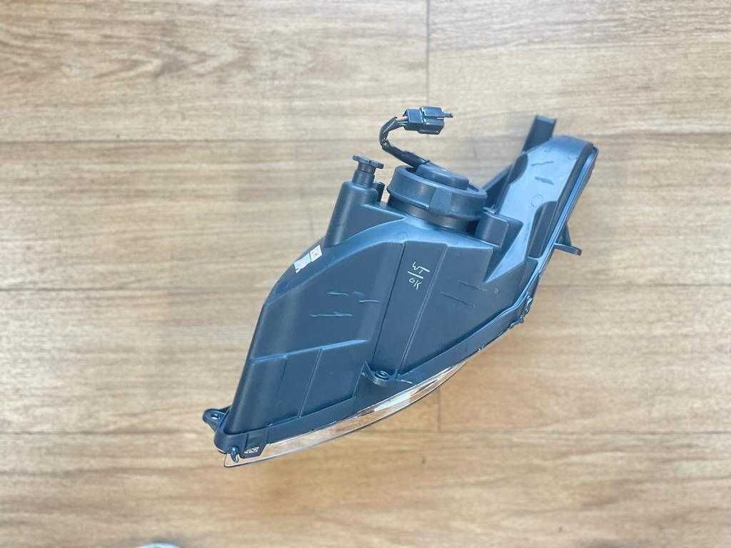 FAROL ESQUERDO ORIGINAL PARA PEUGEOT METROPOLIS