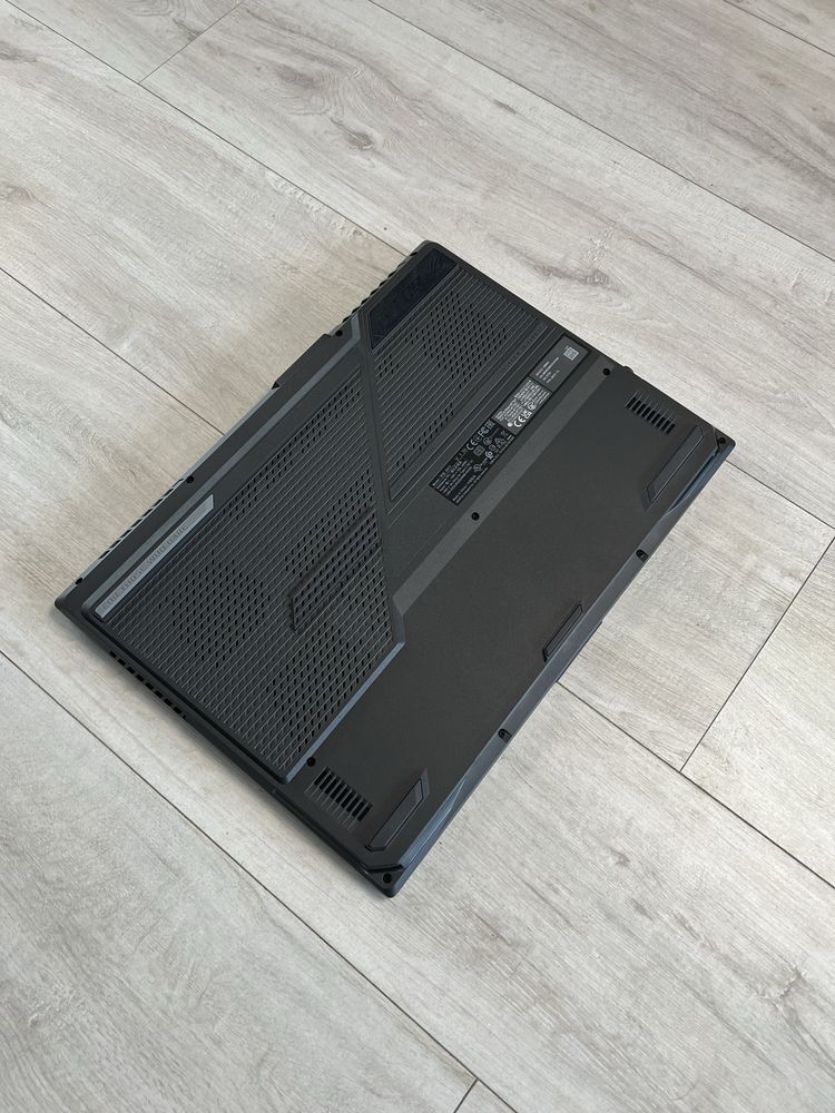 Ігровий ноутбук Asus Rog G513 — Ryzen 7 + RTX 3050  + 144Hz